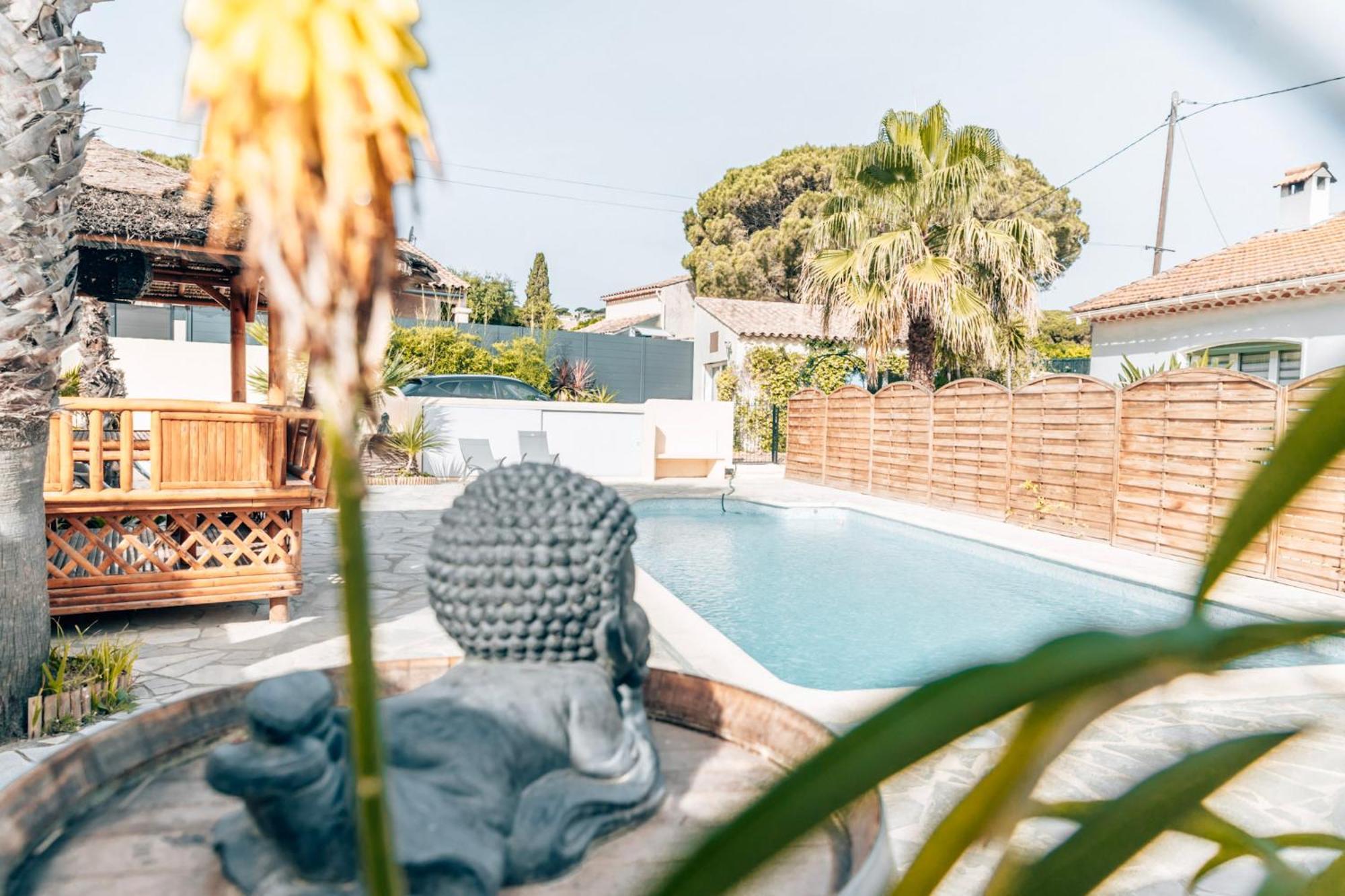 Reve D'Azur En Bord De Mer A La Nartelle Avec Piscine Dans La Residence, Terrasse, Bbq, 2 Chambres 2 Sdb Logement De 35M2 Draps Inclus Sainte-Maxime Eksteriør bilde